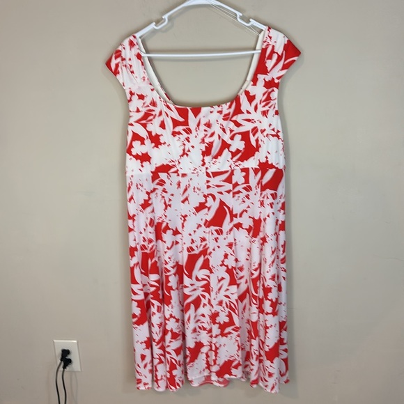 London Times Sleeveless Silky Stretch Red and White Abstract Floral Dress  20W - Picture 1 of 12